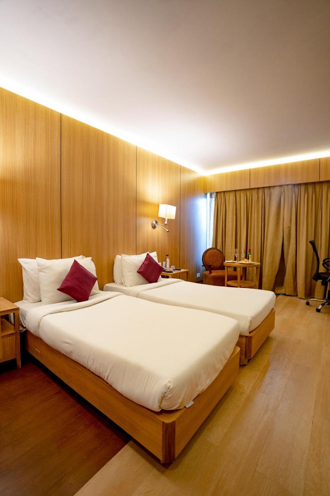 Royal Orchid Central Jaipur, Bani Park Extérieur photo