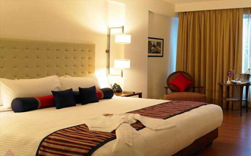 Royal Orchid Central Jaipur, Bani Park Extérieur photo